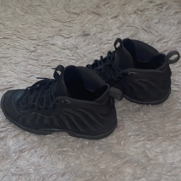 NIKE AIR FOAMPOSITE PRO BLACK SUEDE - Picture 3 of 3